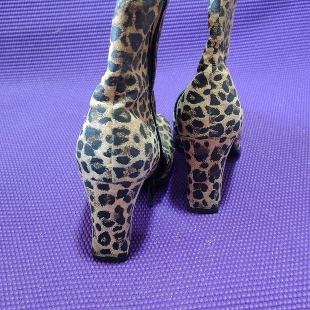 Leopard Print Genuine Leather Square Toe Block Heel Ankle Boots Size 5B 15902 - Picture 2 of 5